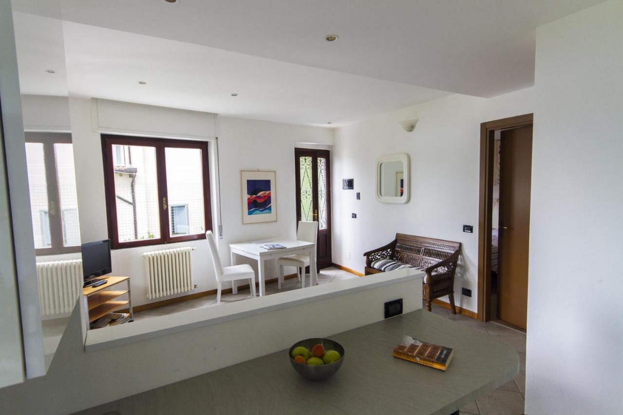 Apartment The Palm With Garden Sala Comacina Buitenkant foto