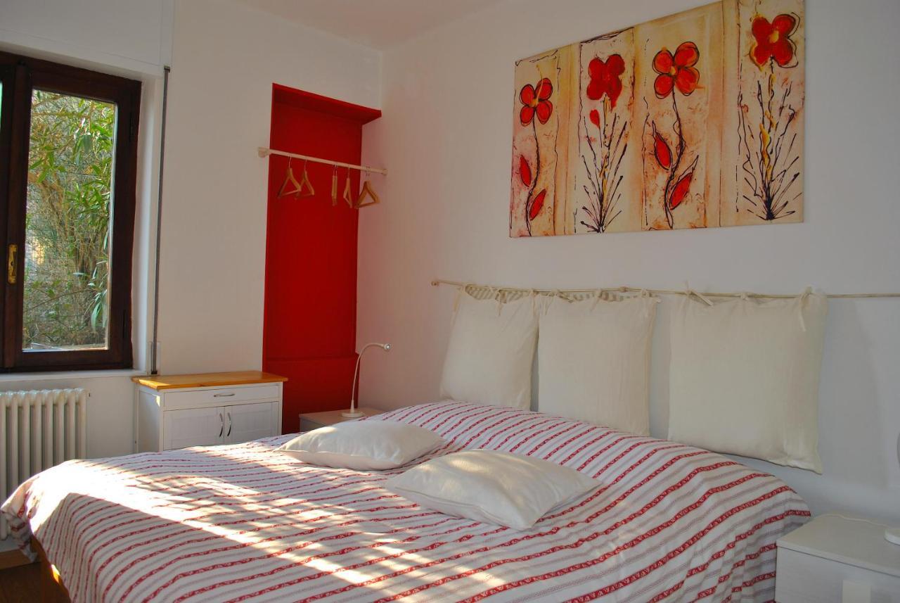 Apartment The Palm With Garden Sala Comacina Buitenkant foto